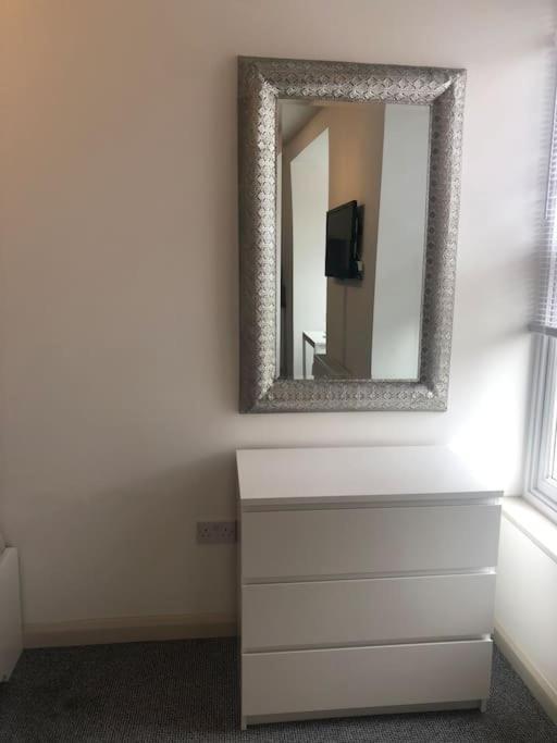 Newly Renovated Modern Studio Apartment Penzance Exterior photo